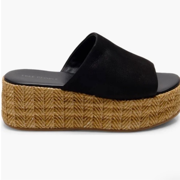 FREE PEOPLE PLATFORMS WEDGES SLIP ON !!! New!!! Size 9 - Picture 2 of 6